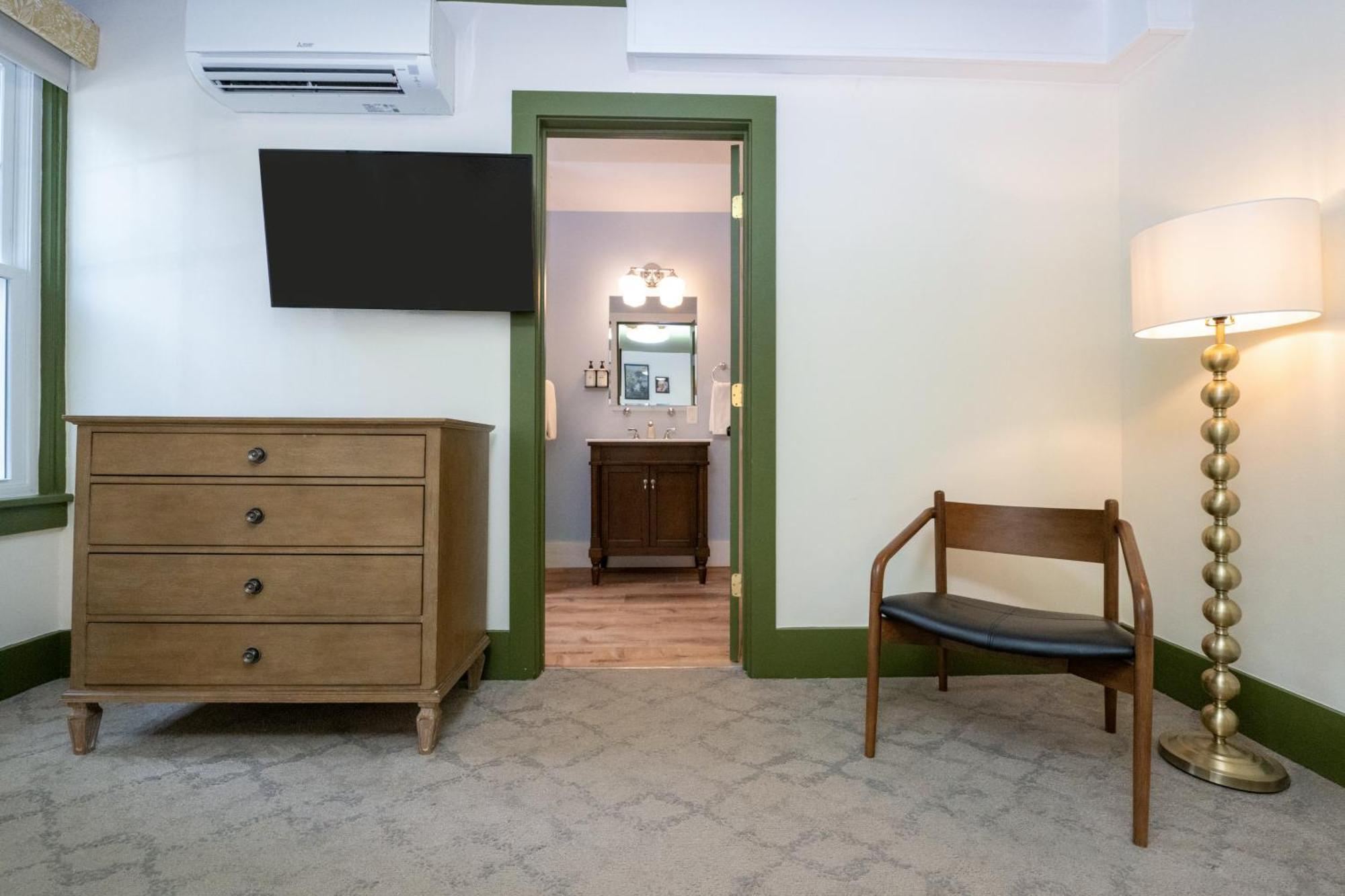 Hotel The Constance By The Lenox Collection Esterno foto