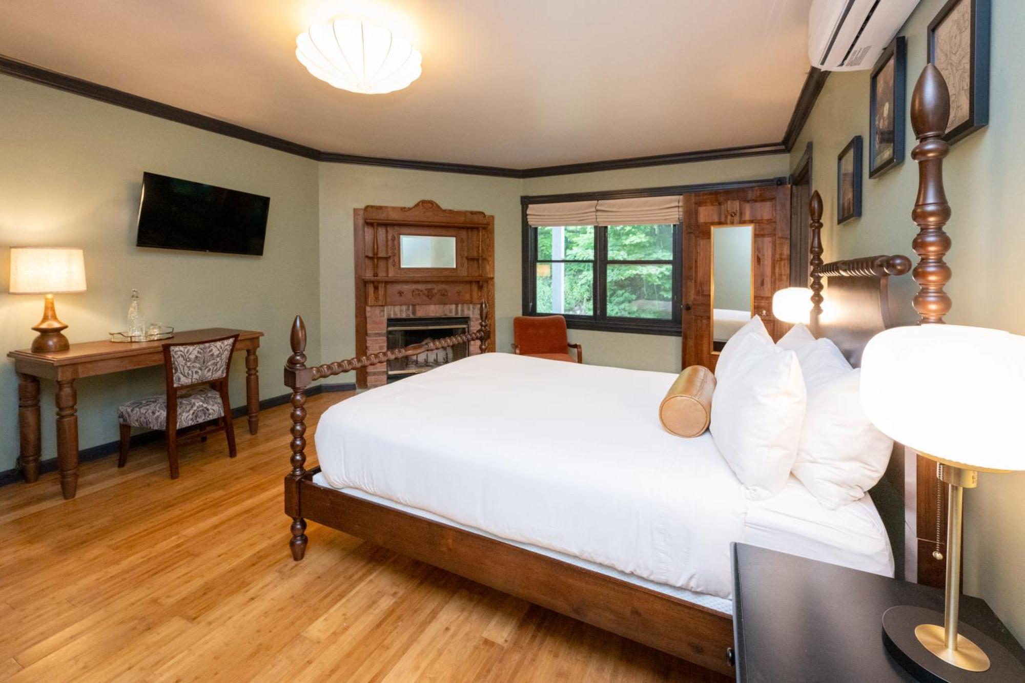 Hotel The Constance By The Lenox Collection Esterno foto